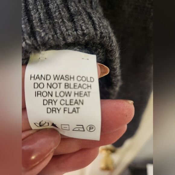 Hickey Freeman L Gray Knitted 100% WOOL Shawl Collar Women’s Sweater ITALY - Picture 8 of 10